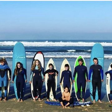 Ecole de surf Maeva Surf Club  à MIMIZAN PLAGE
